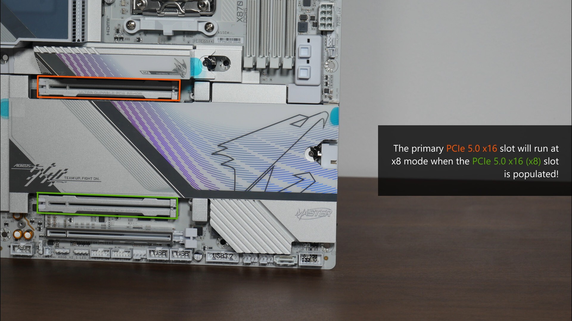 Gigabyte X870E AORUS MASTER X3D ICE PCIe 5.0 Slots (2)