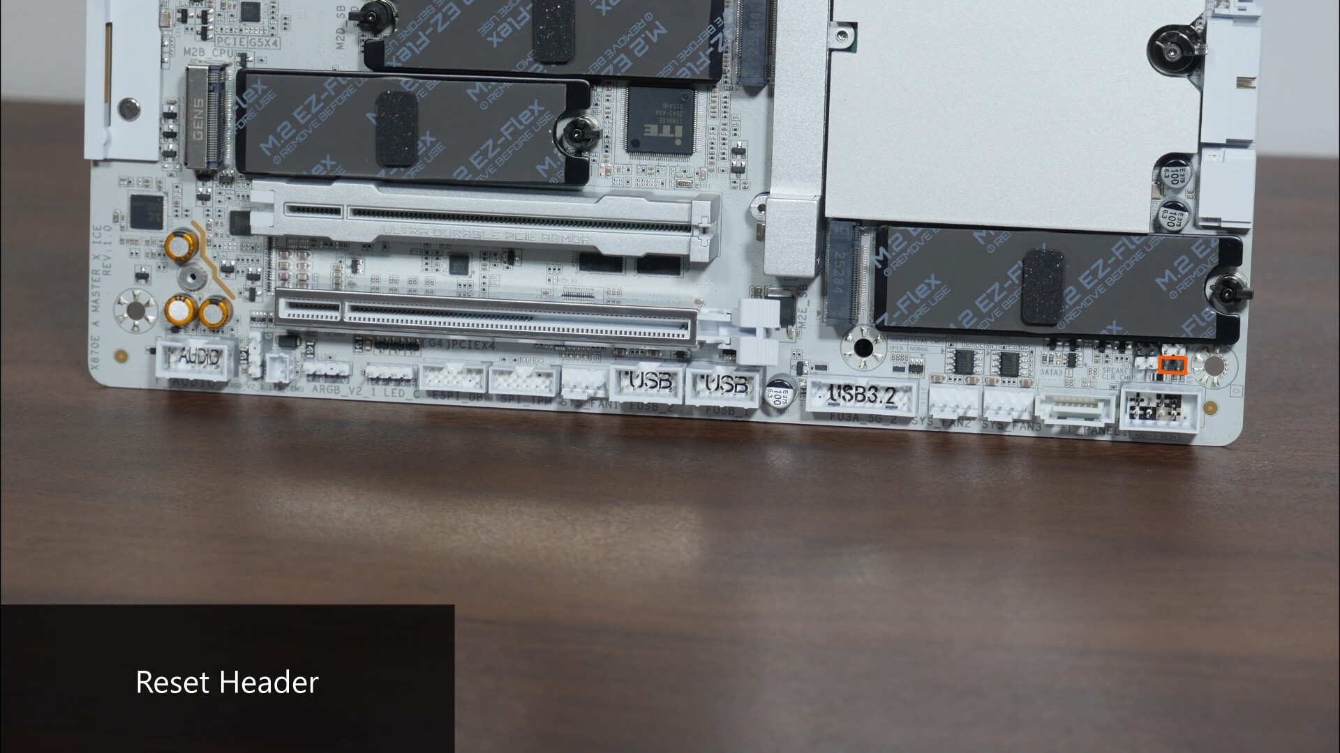 Gigabyte X870E AORUS MASTER X3D ICE Reset Header