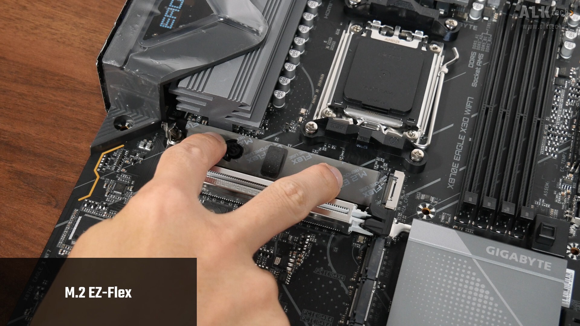 Gigabyte X870E EAGLE X3D WIFI7 M.2 EZ Flex