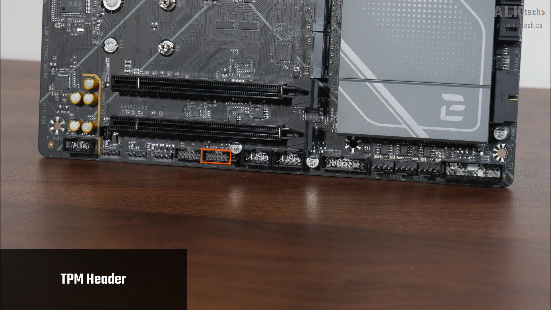 Gigabyte X870E EAGLE X3D WIFI7 TPM Header