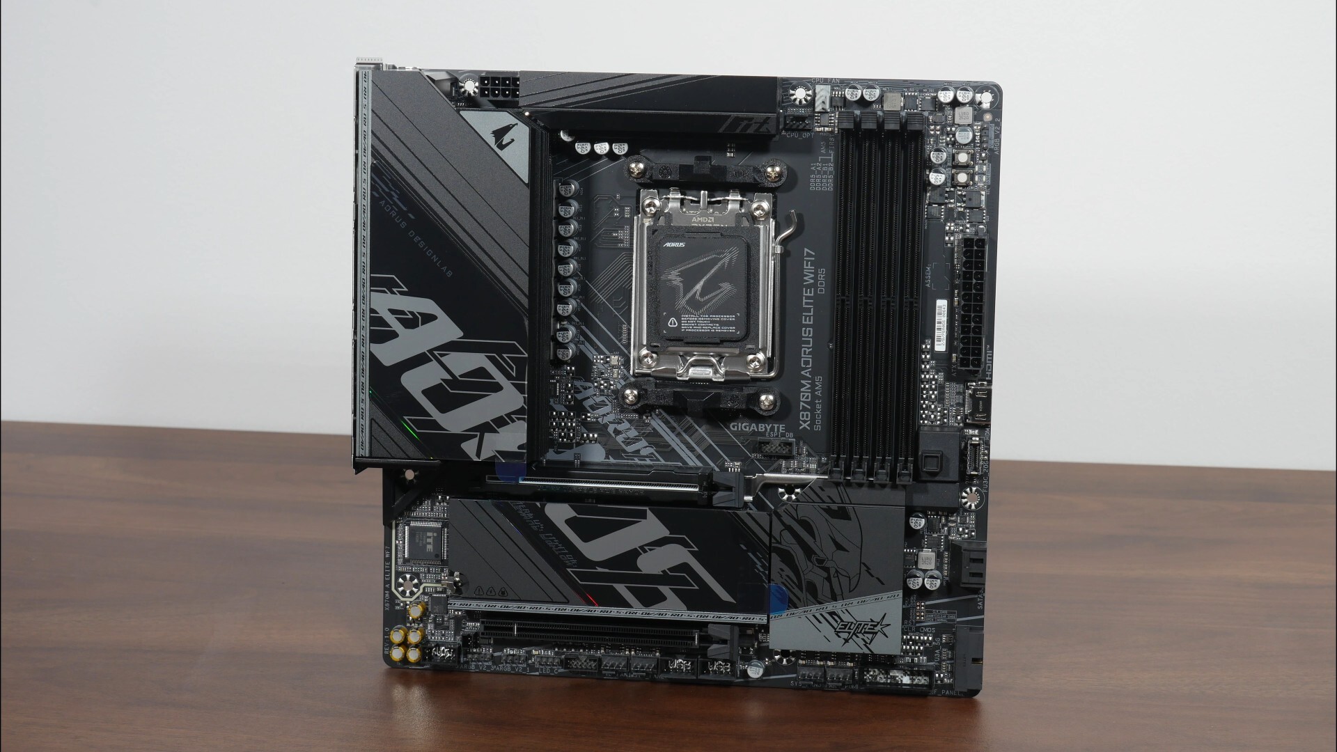 Gigabyte X870M AORUS ELITE WIFI7 Aesthetics (Front)