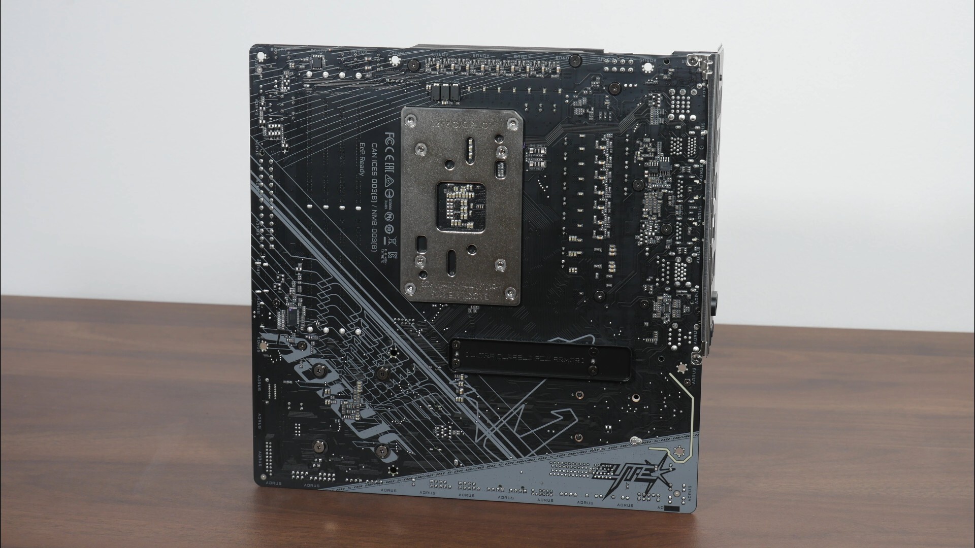 Gigabyte X870M AORUS ELITE WIFI7 Aesthetics (Rear)