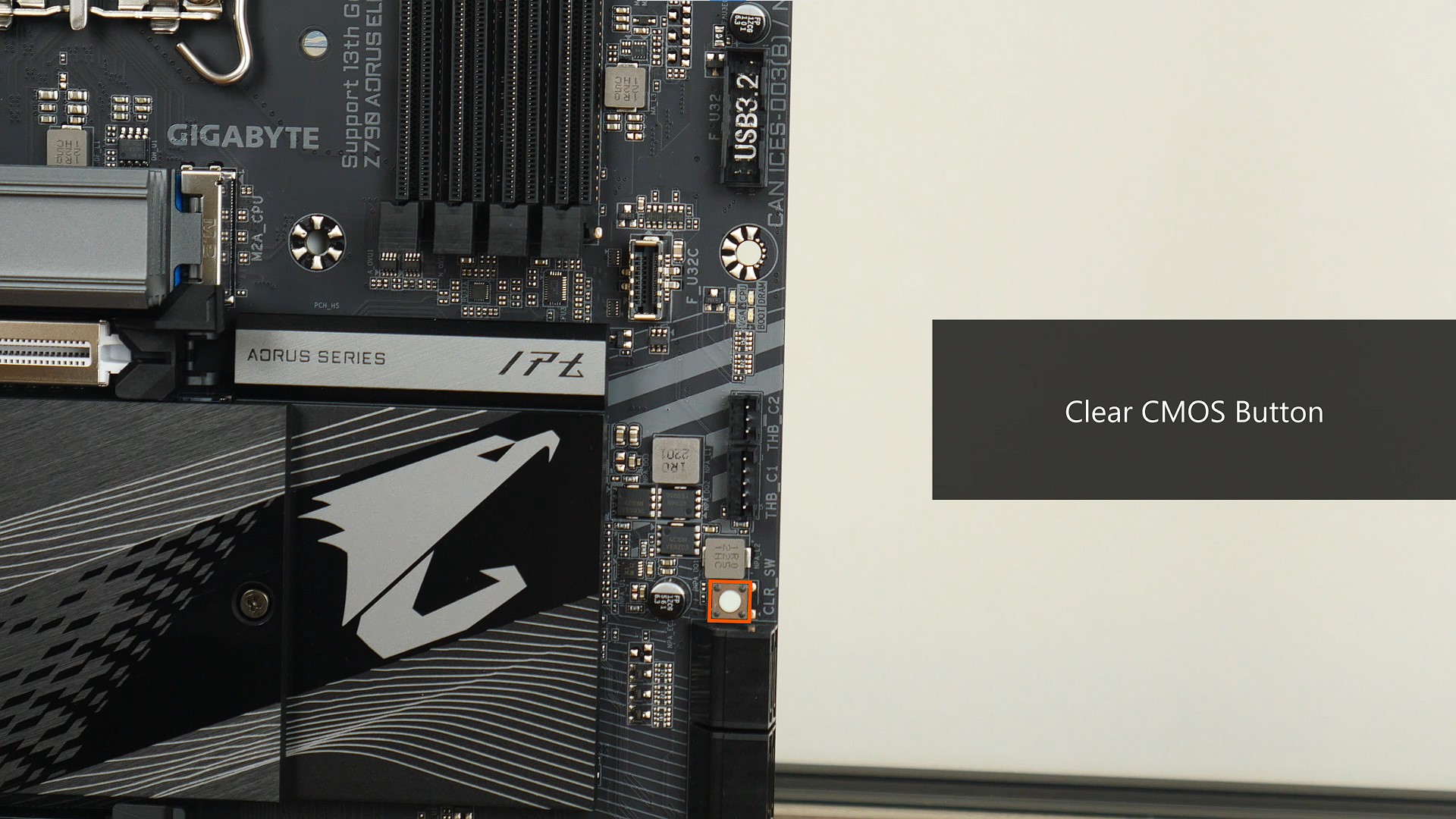 Gigabyte Z790 AORUS ELITE AX DDR4 Clear CMOS Button