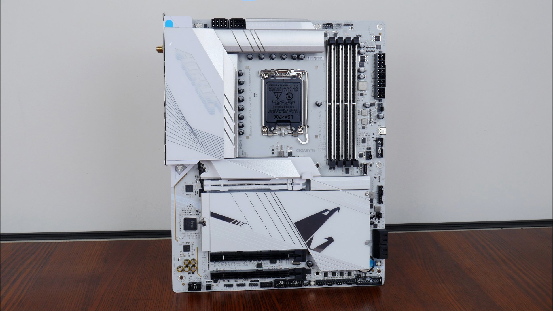 Gigabyte Z790 AORUS PRO X Aesthetics (1)