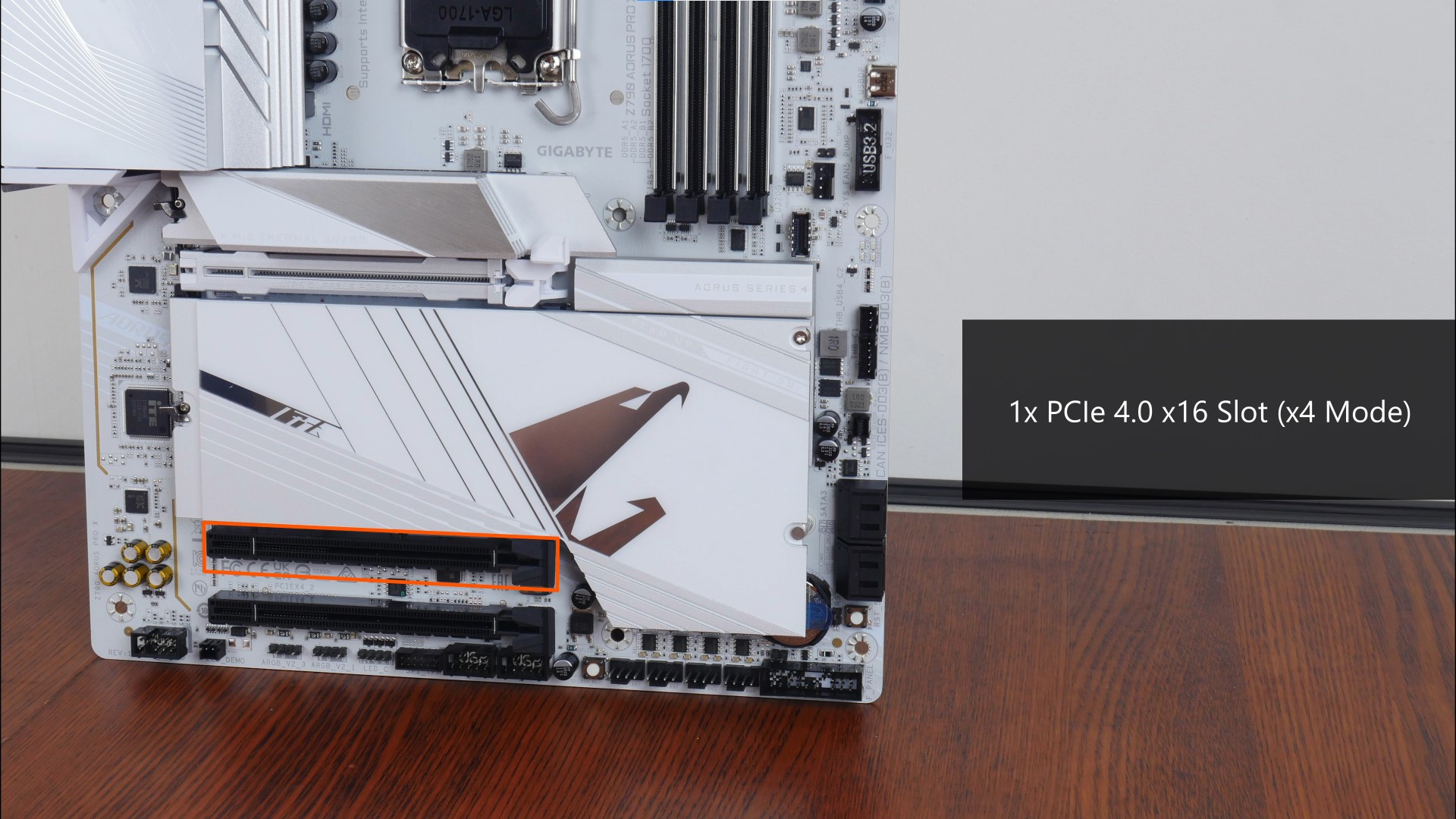 Gigabyte Z790 AORUS PRO X PCIe 4.0 x16 Slot