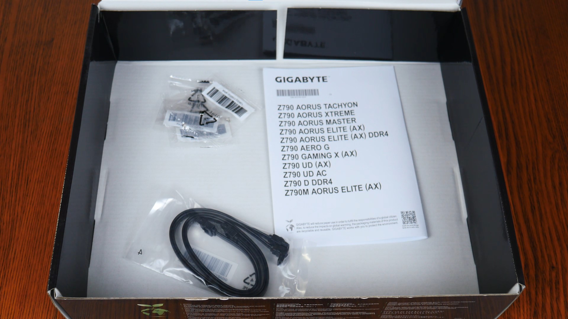 Gigabyte Z790 UD Accessories