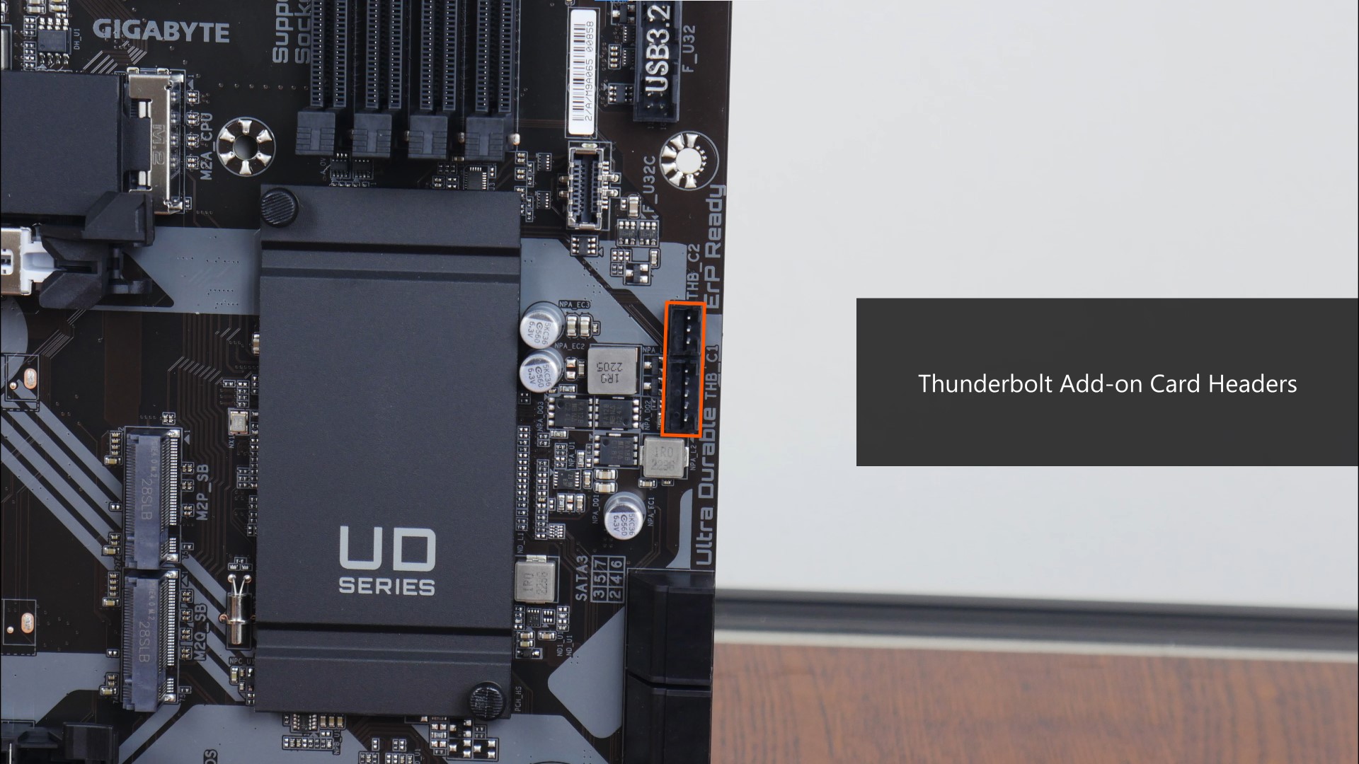  Gigabyte Z790 UD Thunderbolt Headers