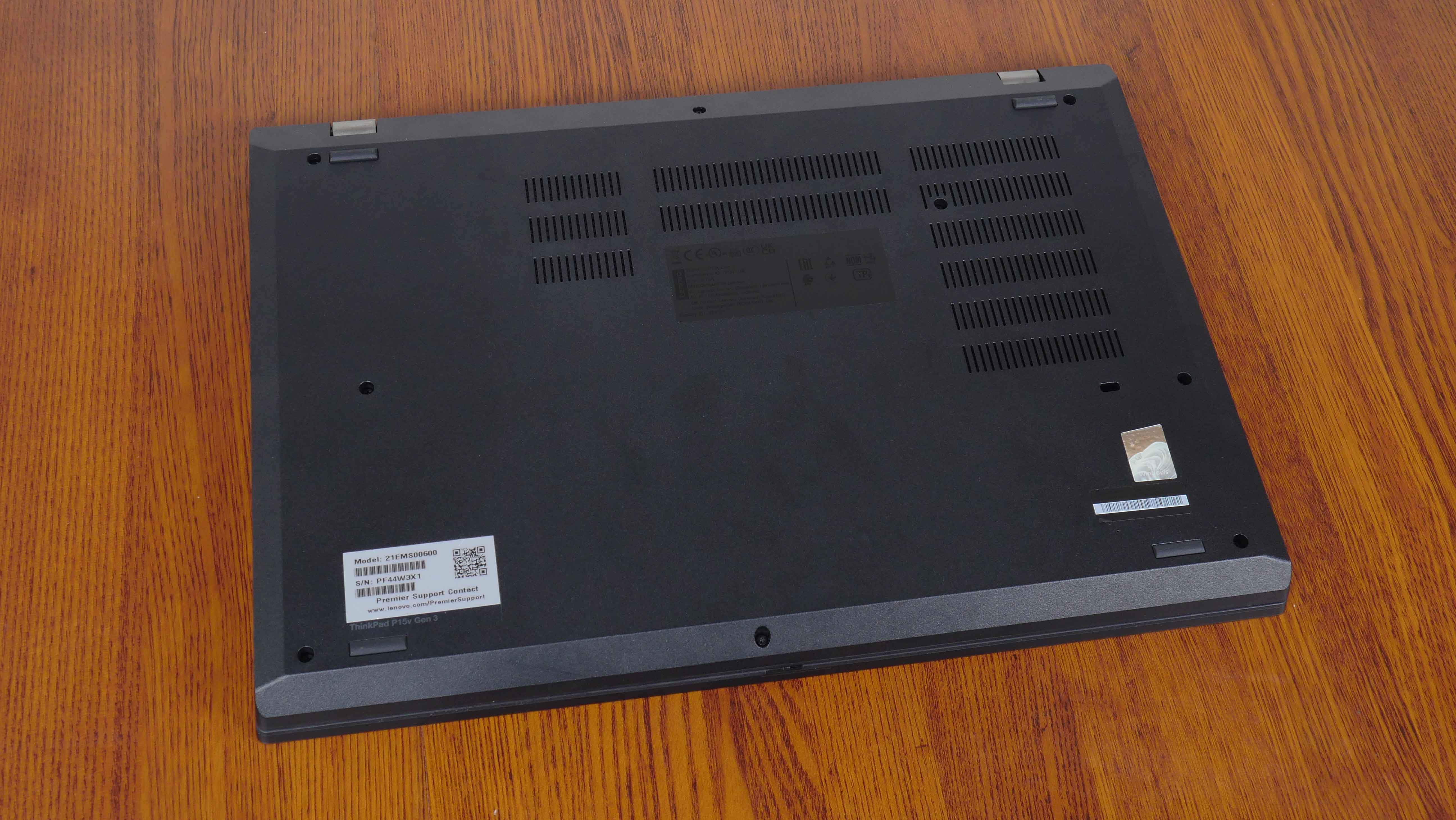 Lenovo ThinkPad P15v Gen 3 (AMD) Mobile Workstation Bottom Cover
