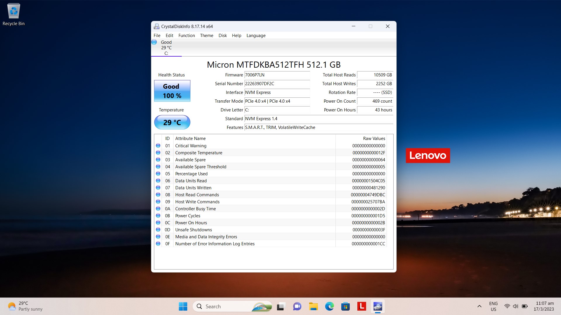 Lenovo ThinkPad P15v Gen 3 (AMD) Mobile Workstation CrystalDiskInfo