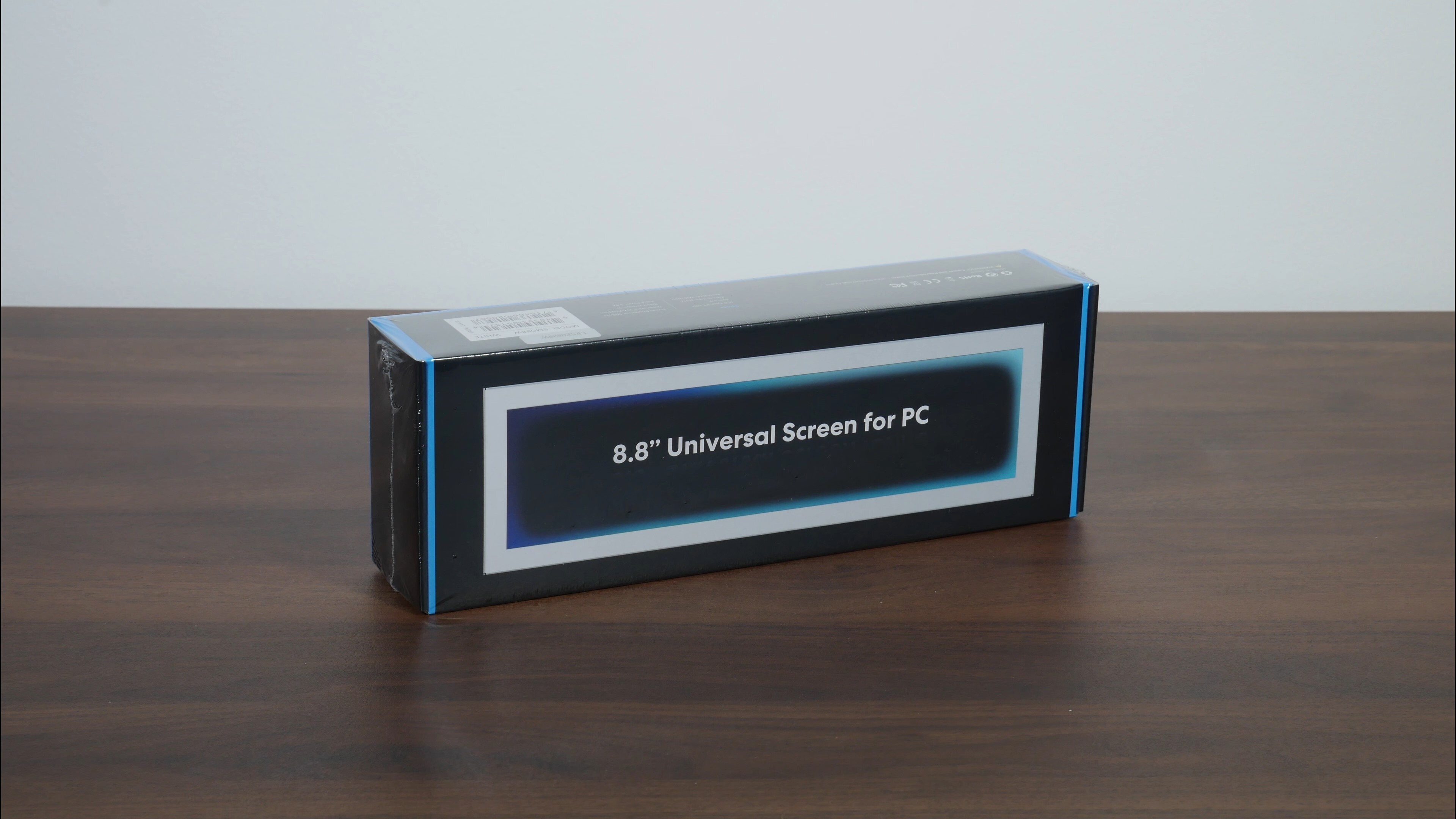 Lian Li 8.8" Universal Screen Packaging (Front)