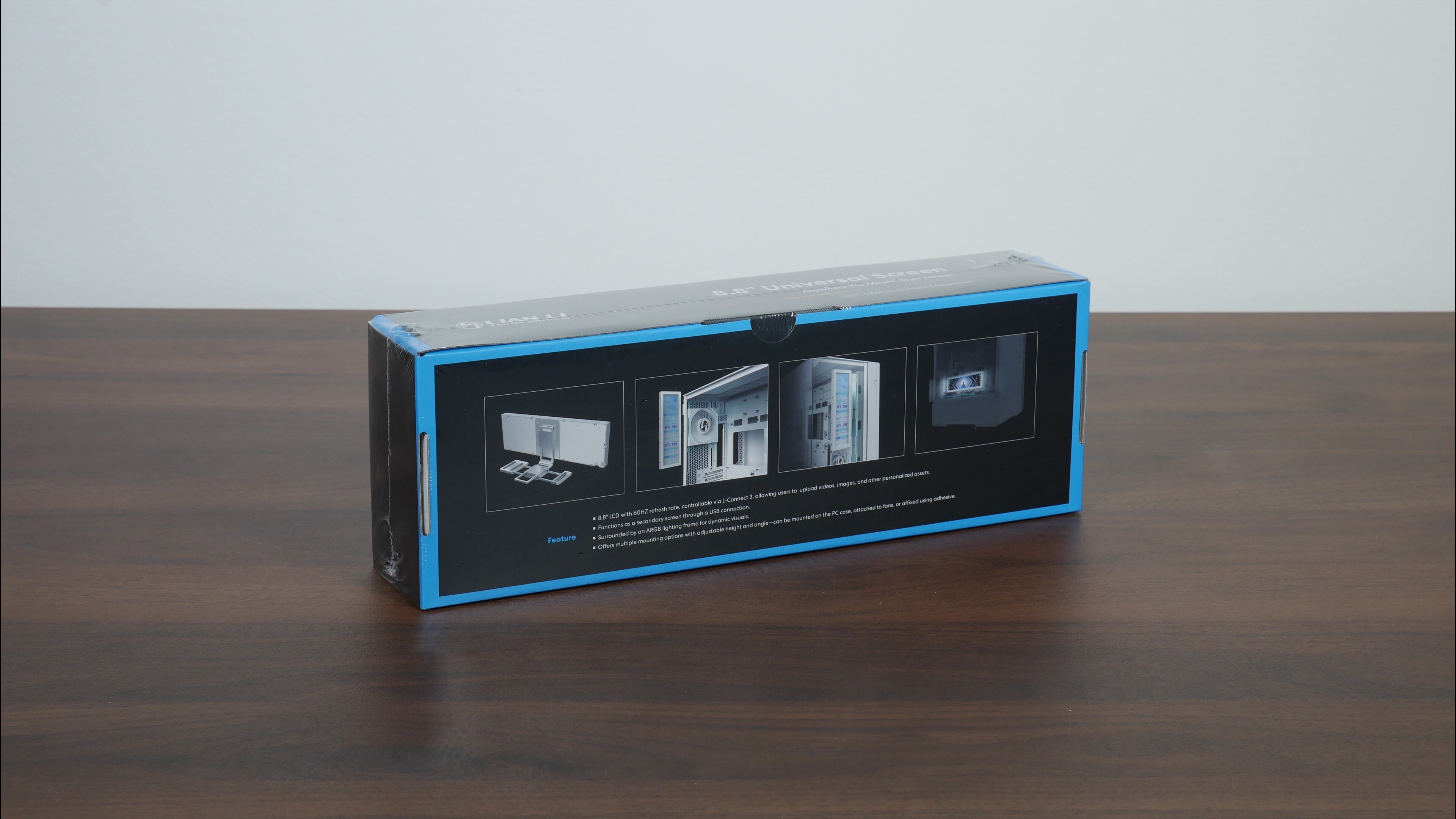 Lian Li 8.8" Universal Screen Packaging (Rear)