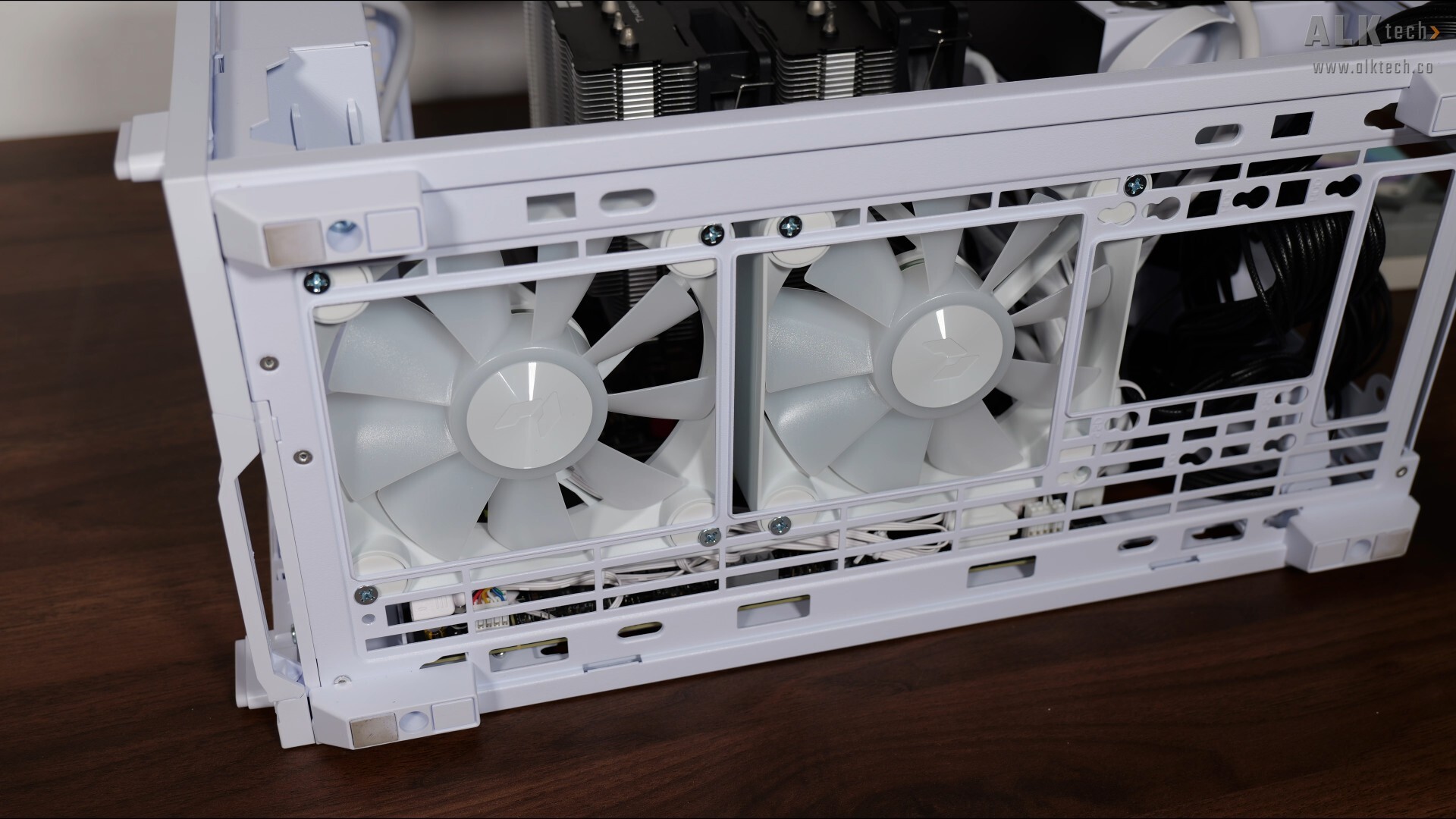 Lian Li B4-mATX Bottom Mounted Fans (3)