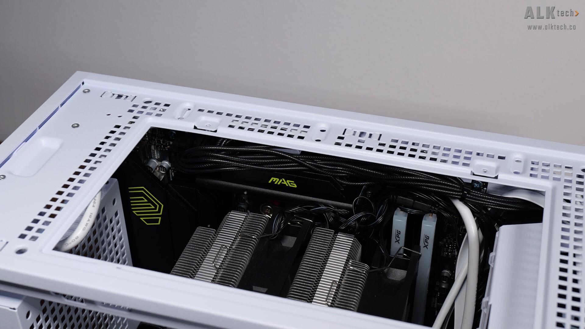 Lian Li B4-mATX EPS 12V Cable Routing
