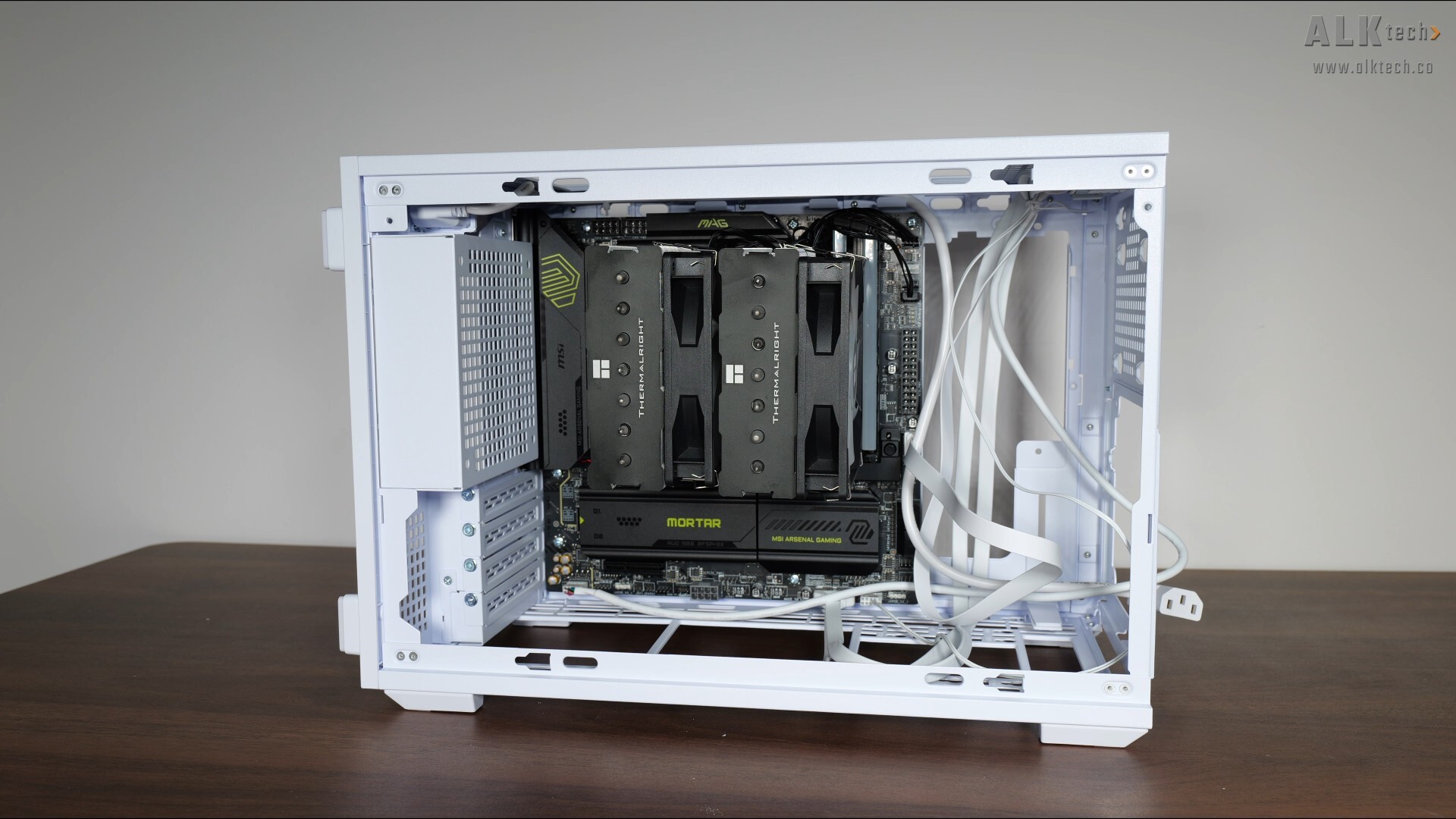 Lian Li B4-mATX Motherboard Installation (3)