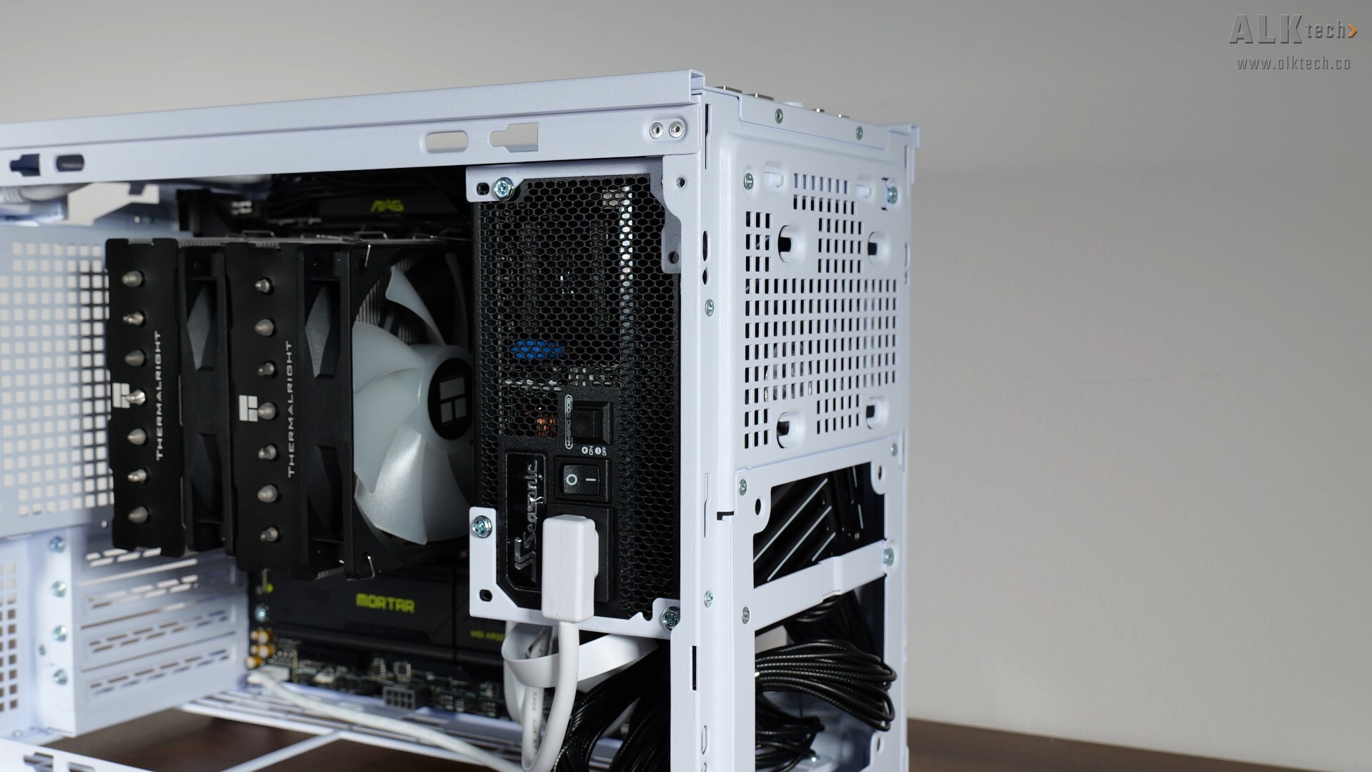 Lian Li B4-mATX PSU Installation (2)