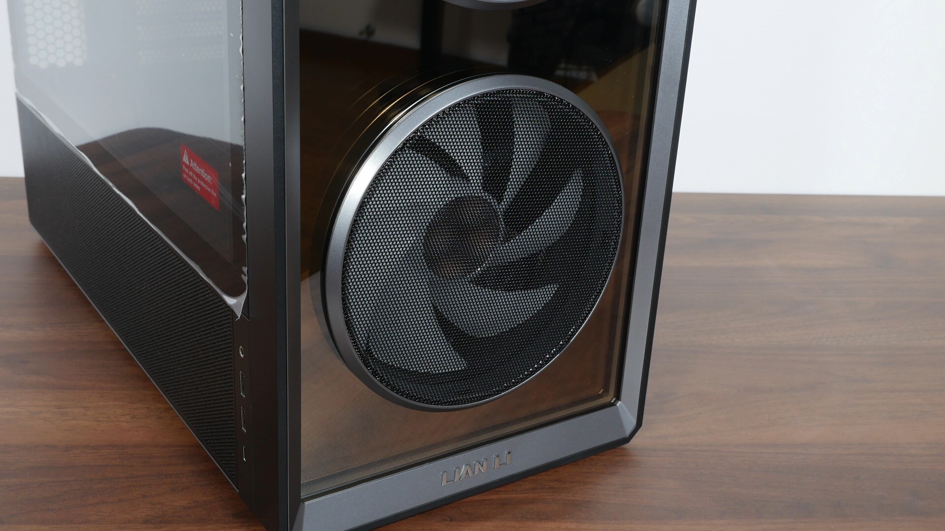 Lian Li LANCOOL 217 INF Aesthetics (Front Intake Fans 2)