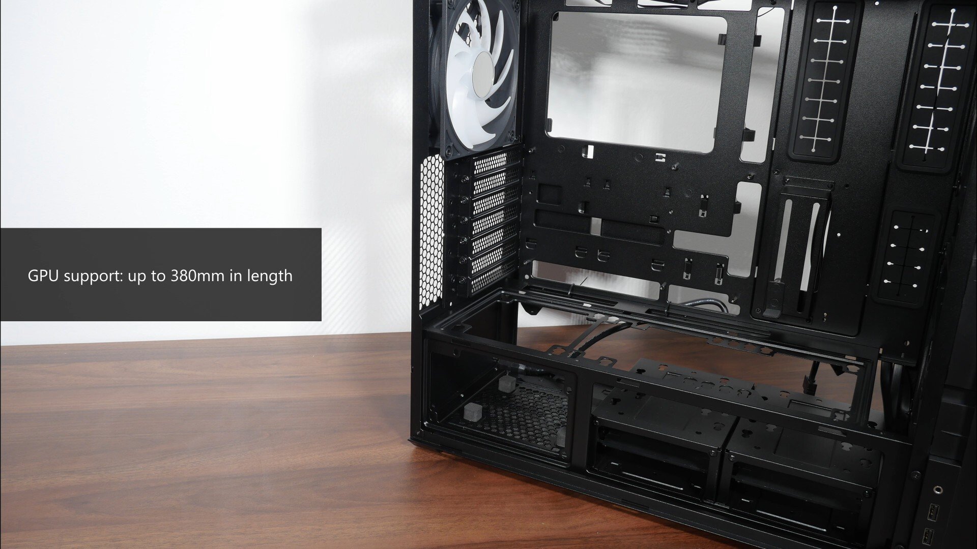 Lian Li LANCOOL 217 INF GPU Length Support
