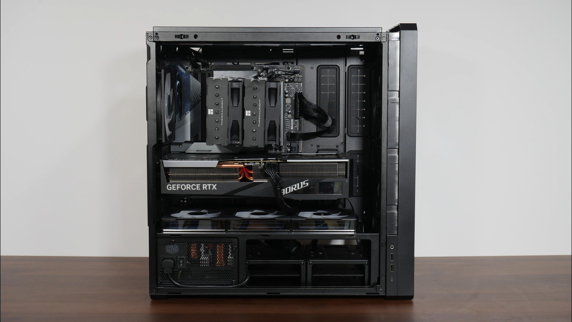 Lian Li LANCOOL 217 INF Cable Management (1)