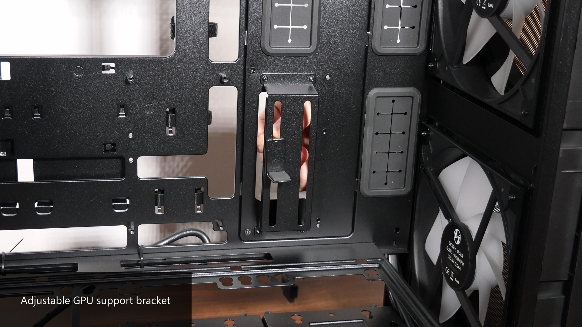 Lian Li LANCOOL 217 INF GPU Support Bracket (1)