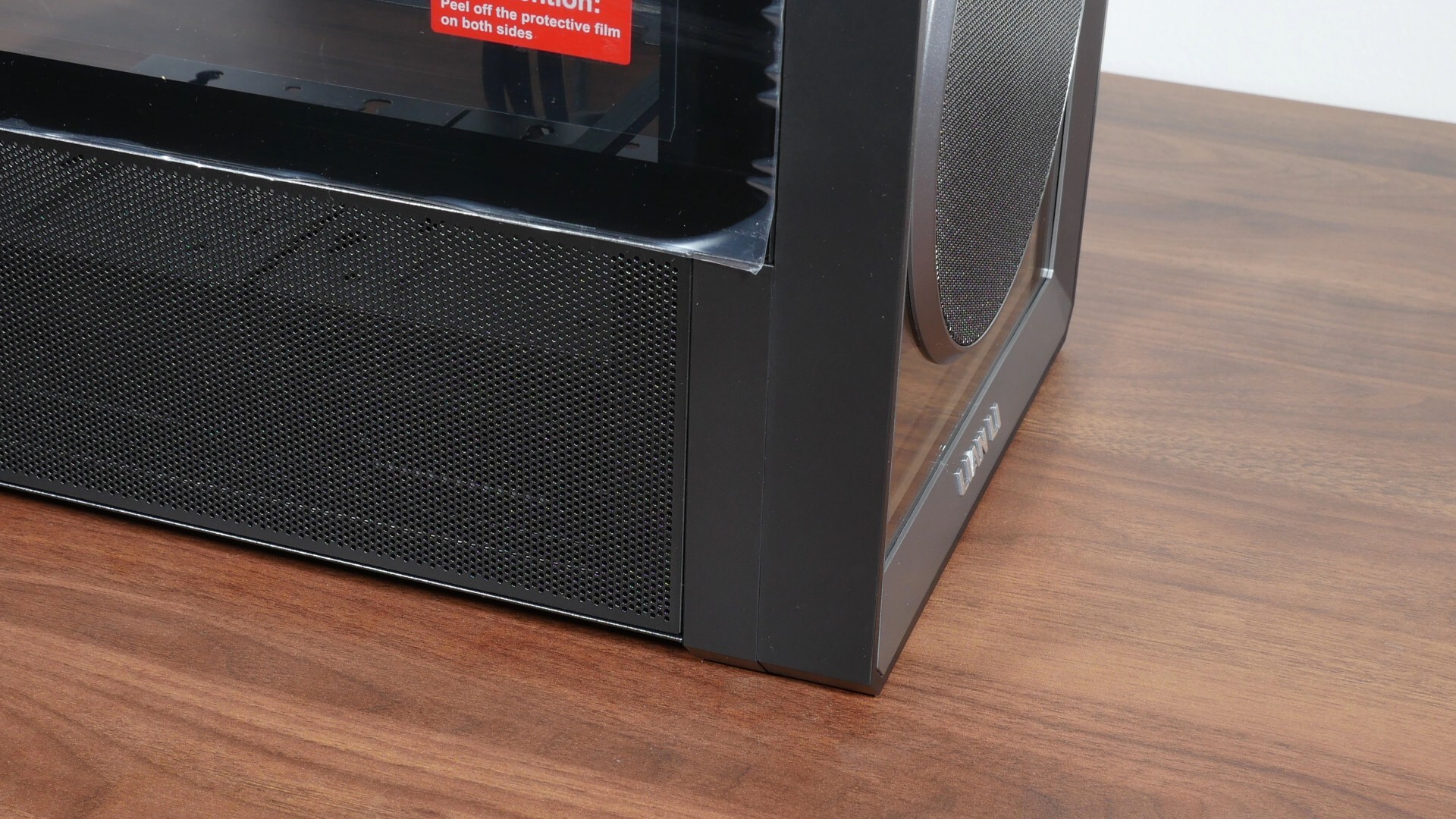 Lian Li LANCOOL 217 INF IO Module Relocation