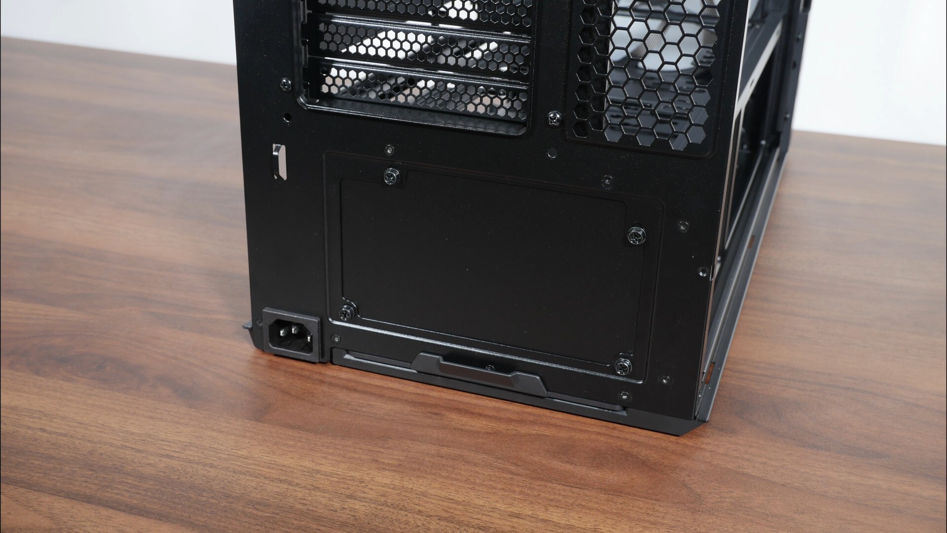 Lian Li LANCOOL 217 INF PSU Blank Faceplate (Rear)