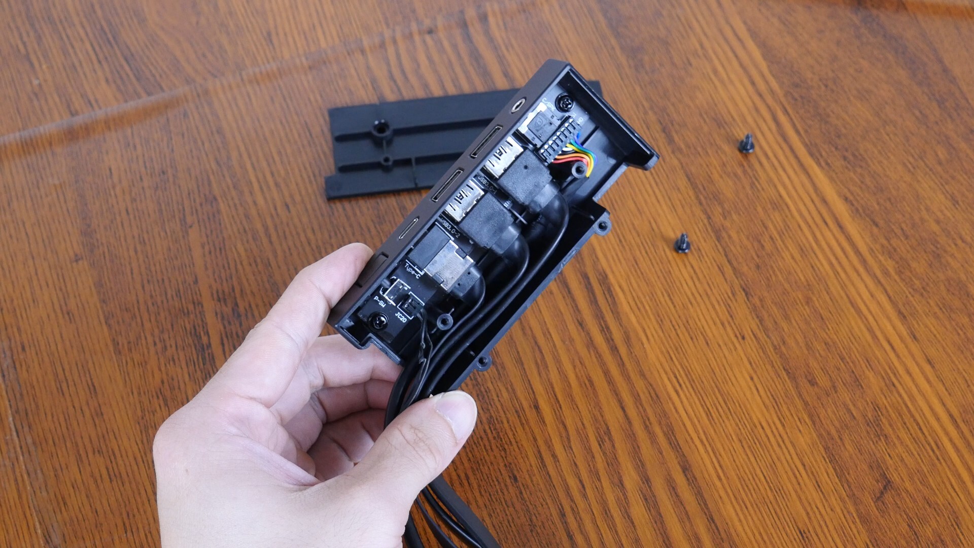 Lian Li O11 Dynamic Mini V2 IO Module Wiring (Top Panel)