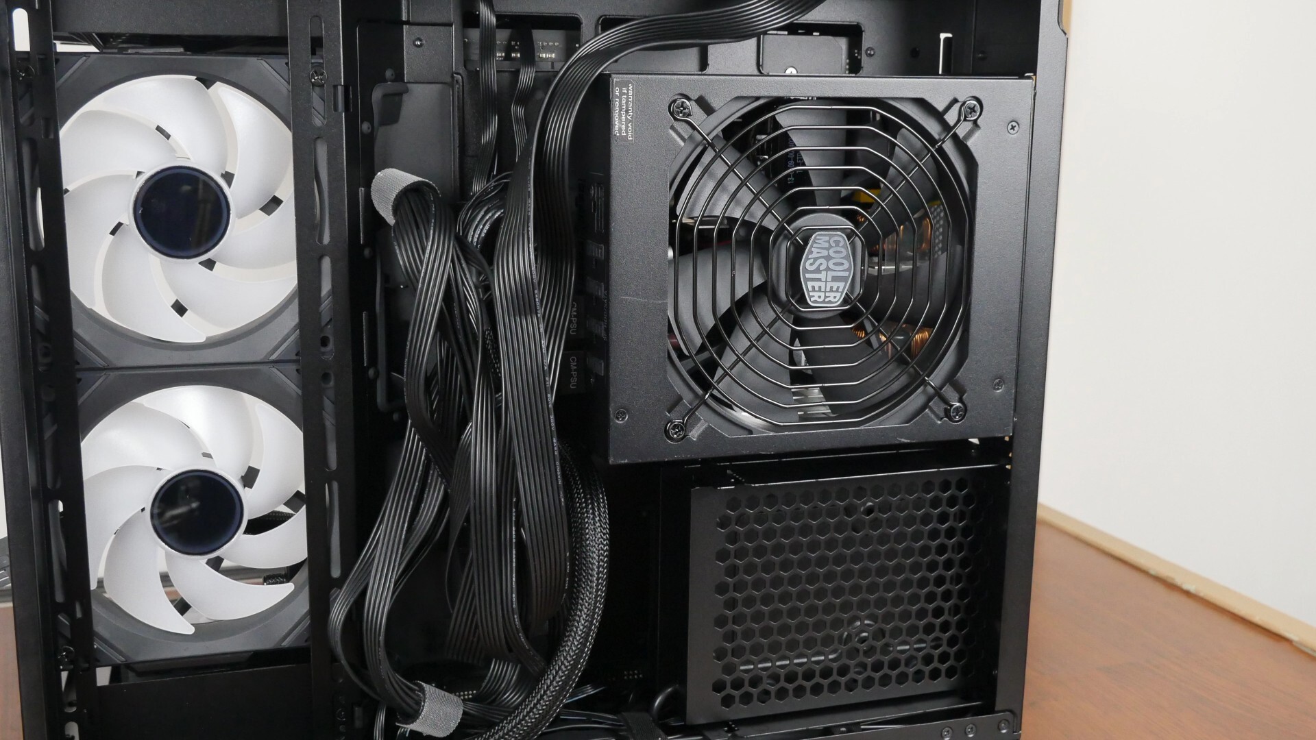Lian Li O11 Dynamic Mini V2 PSU Installation (2)