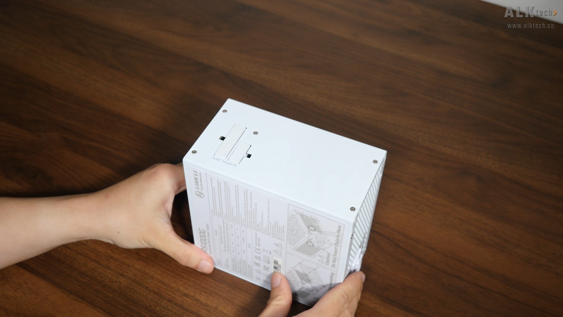 Lian Li RS1000G Front Mounting Orientation (3)