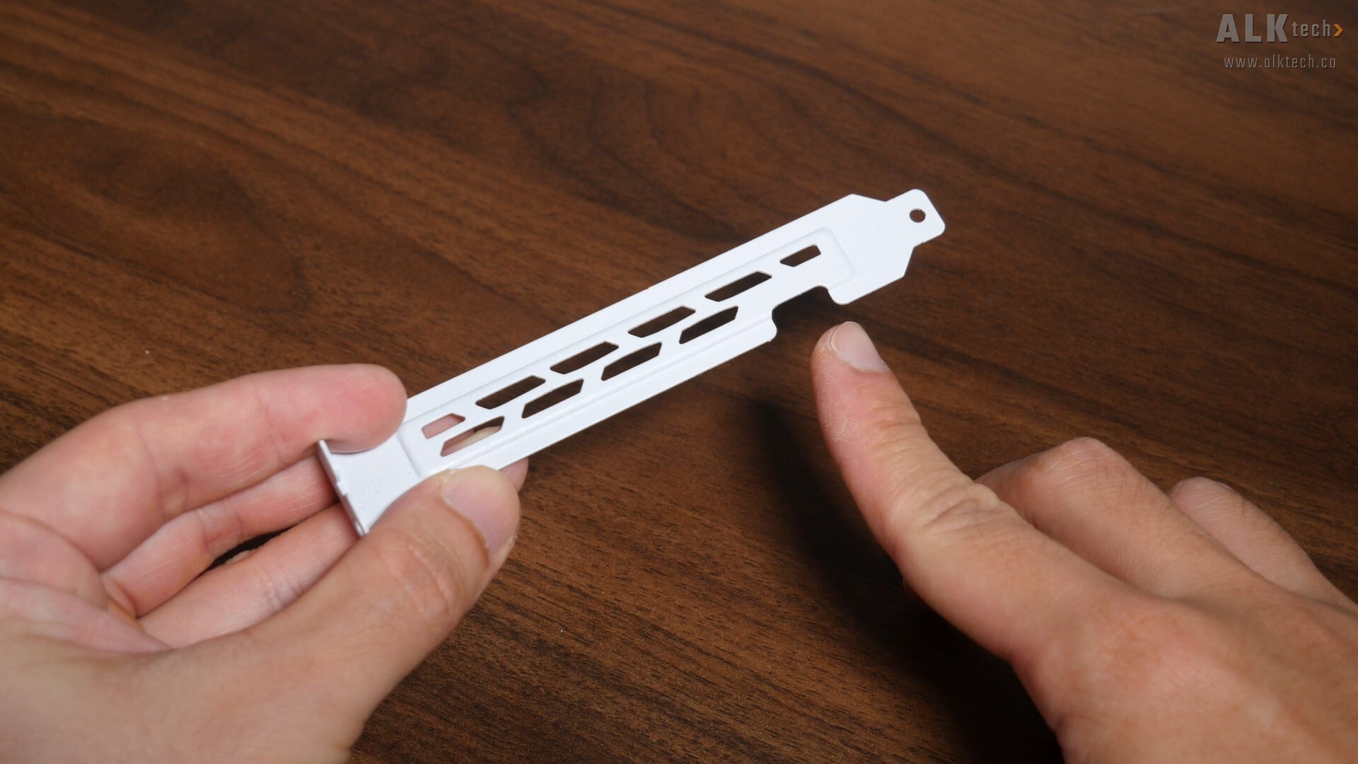 Lian Li RS1000G Notched Expansion Slot Faceplate