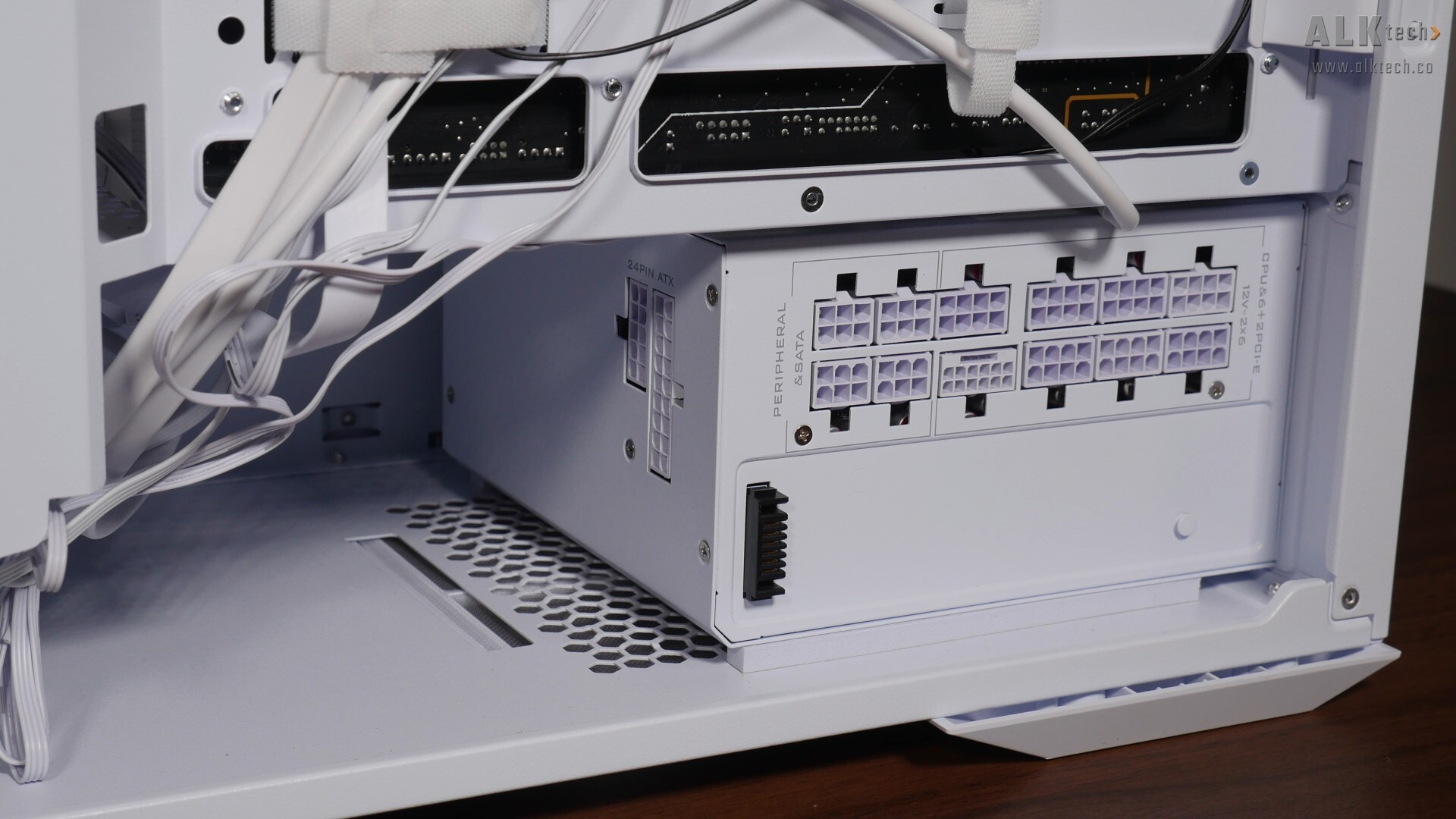 Lian Li RS1000G Side Mounting Orientation (5)