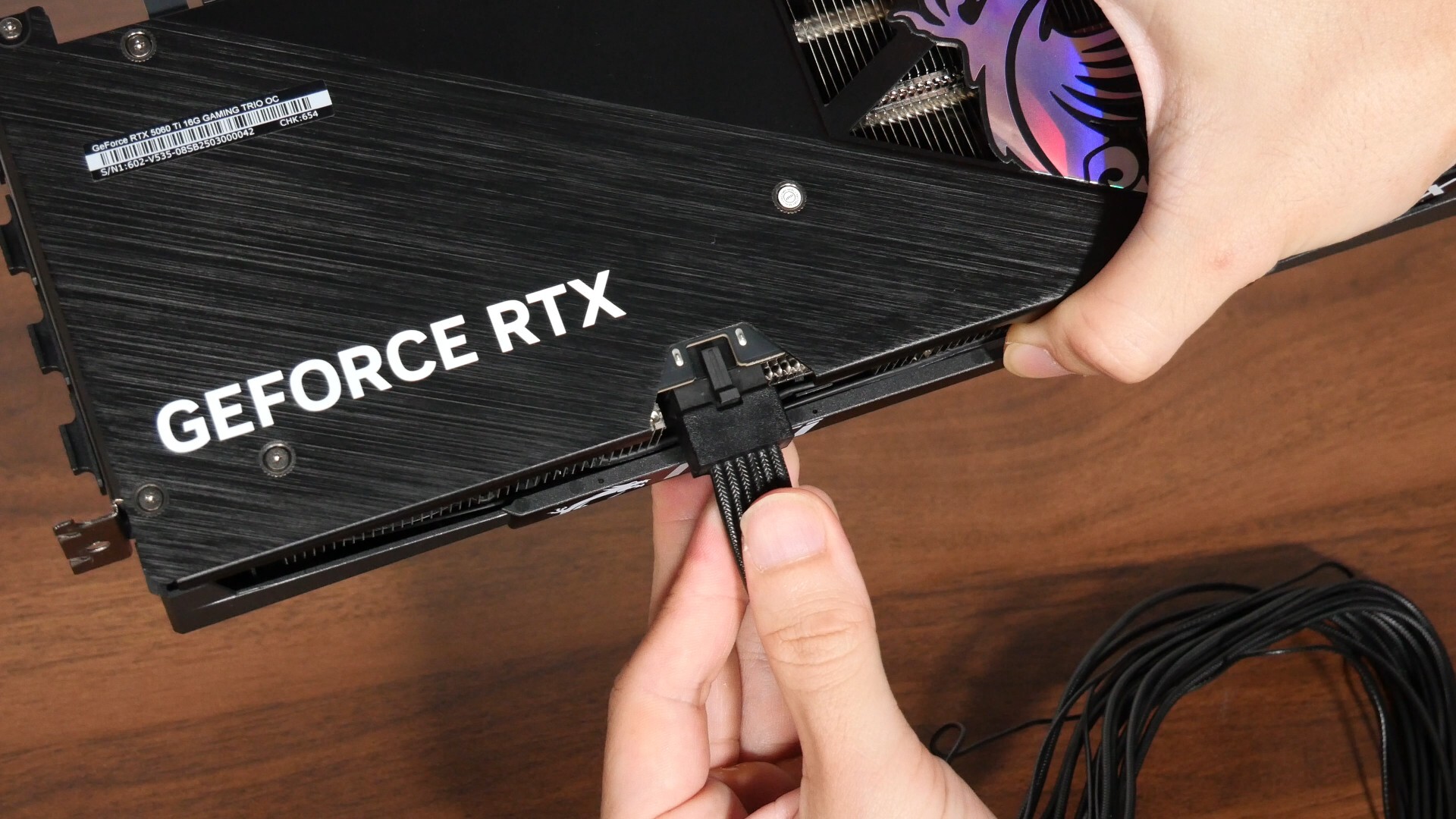 Lian Li SP1000P 12V-2x6 Power Cable Proper Installation