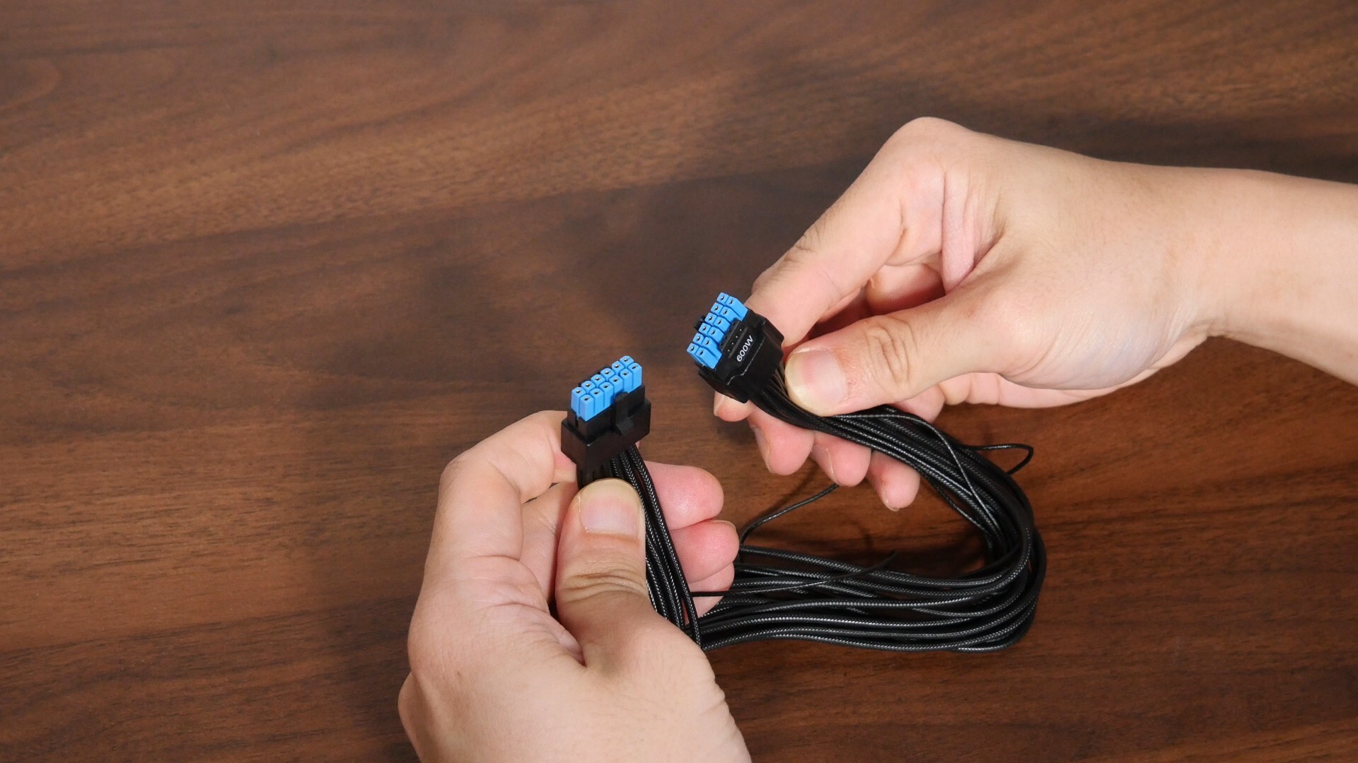 Lian Li SP1000P 12V-2x6 Power Cable