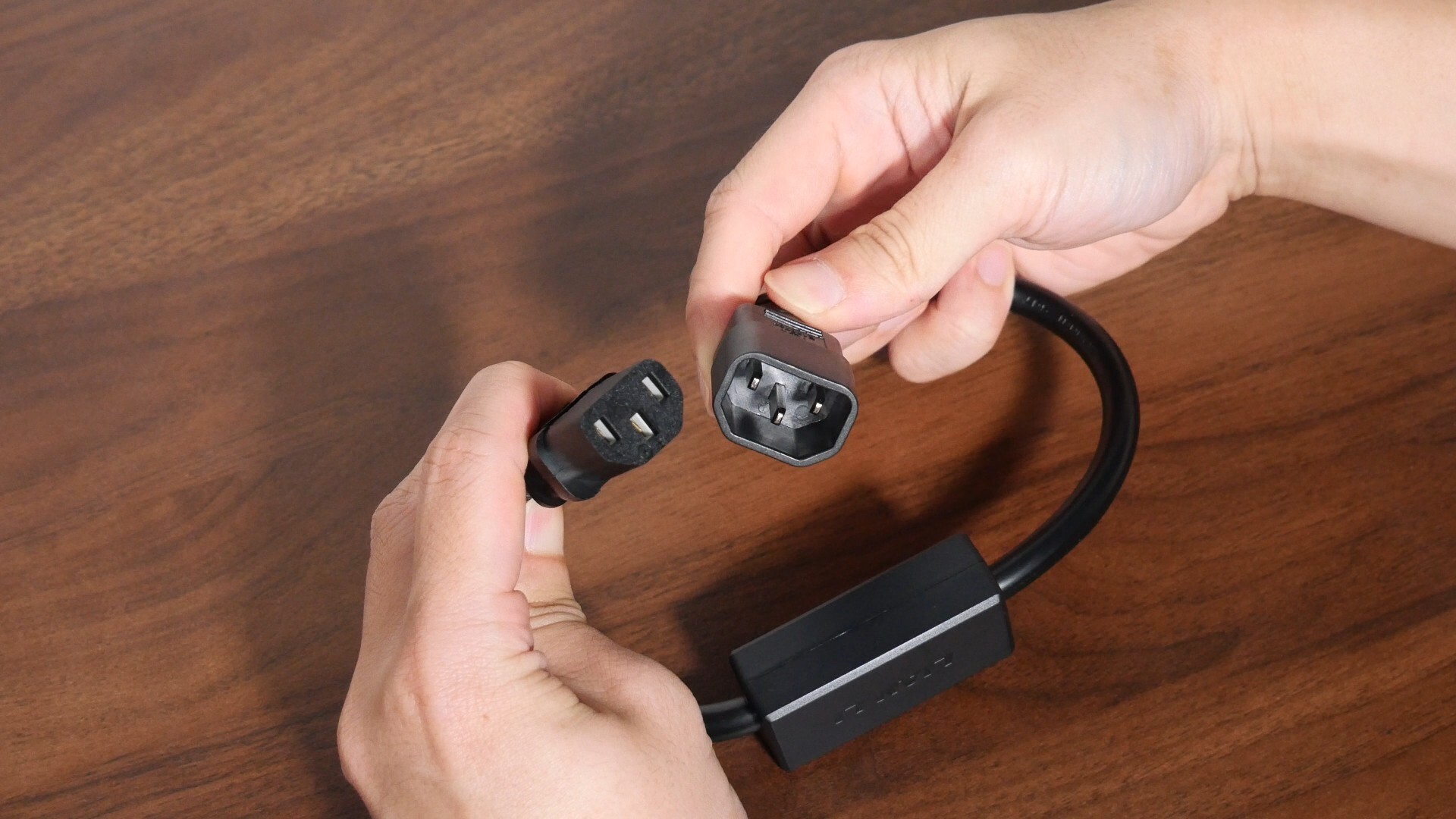 Lian Li SP1000P C14 to C13 Power Cable (1)