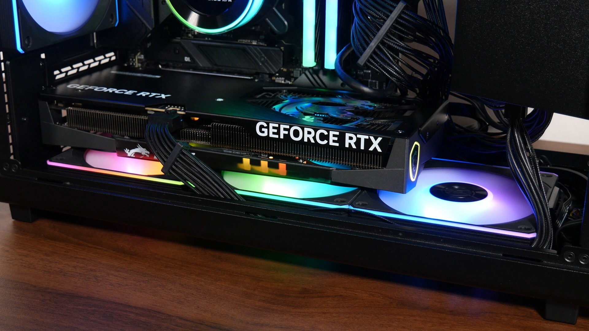 Lian Li SP1000P Demo Build Aesthetics (5)