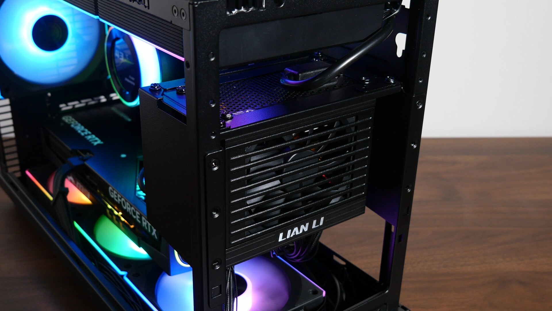 Lian Li SP1000P Demo Build Aesthetics (6)