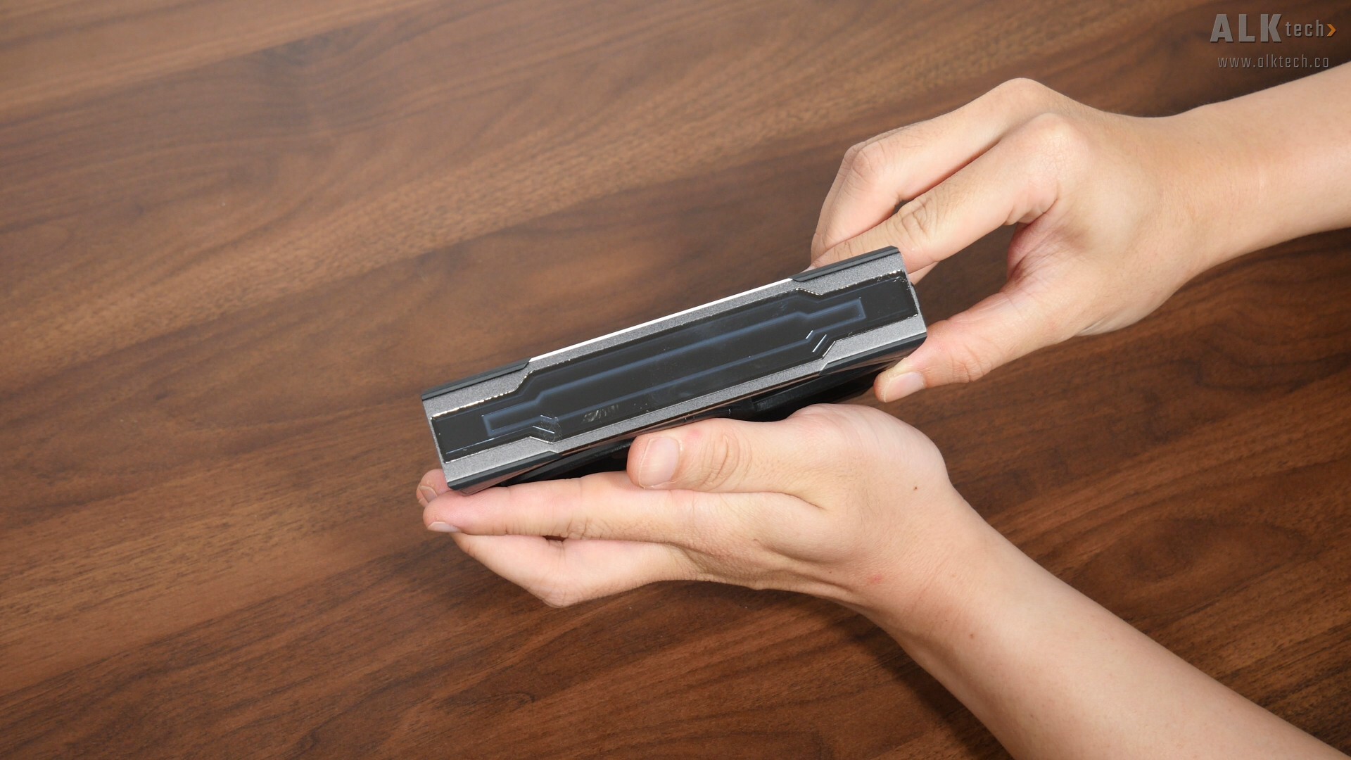 Lian Li Uni Fan SL-Inf Wireless 140 Aesthetics (4)