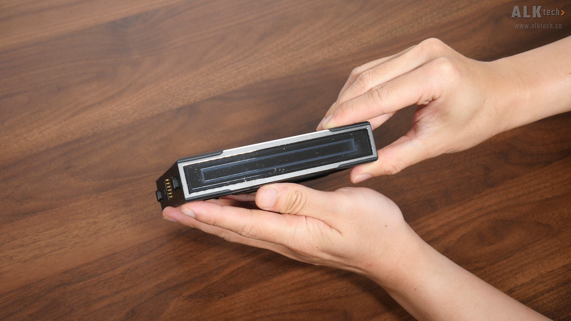 Lian Li Uni Fan SL-Inf Wireless 140 Aesthetics (5)