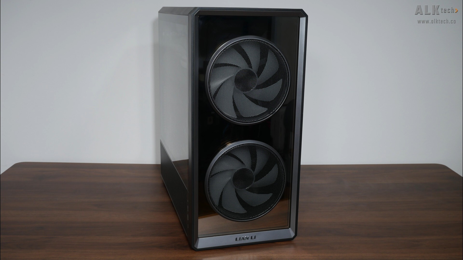 Lian Li LANCOOL 217 INF