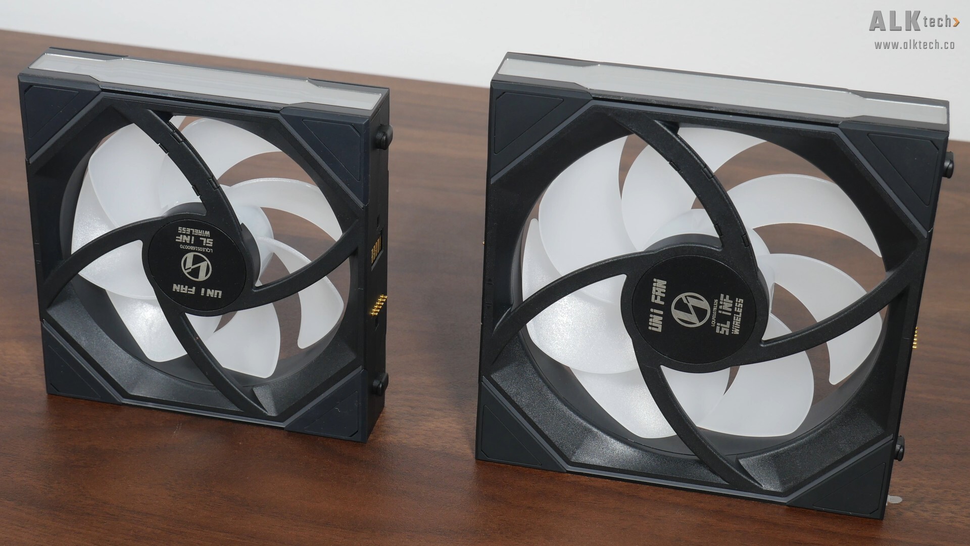 Lian Li Uni Fan SL-Inf Wireless 120 & 140 (2)