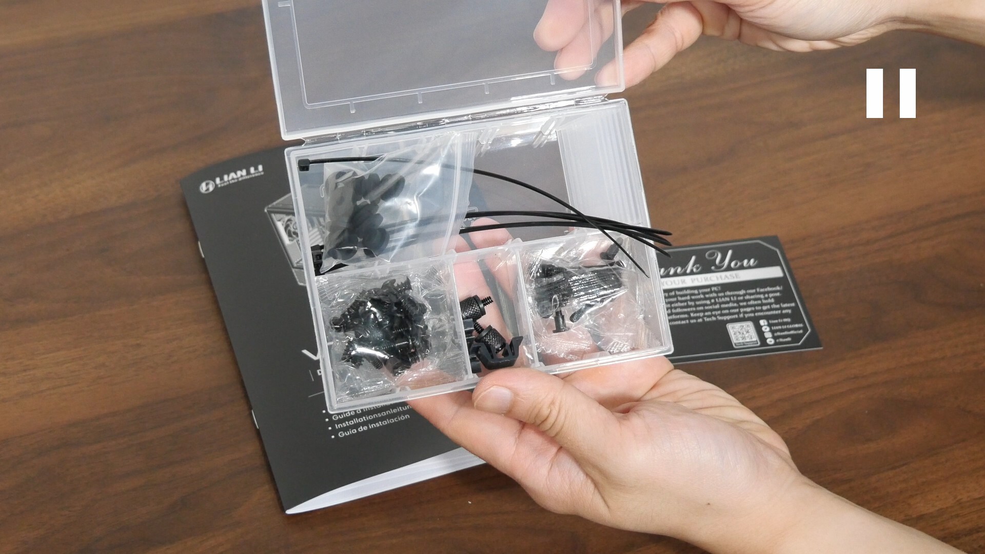 Lian Li Vector V100 Mini Accessories