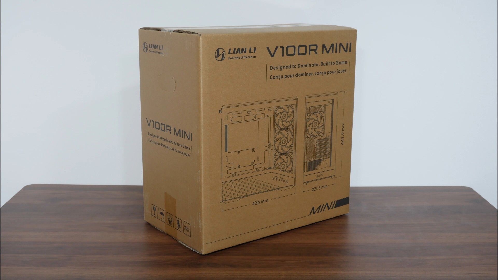 Lian Li Vector V100 Mini Packaging (1)