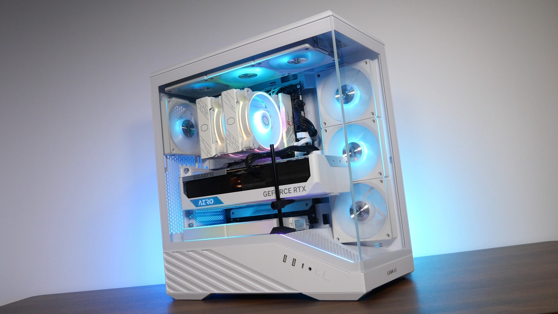 Lian Li Vector V100 Demo Build Aesthetics (1)