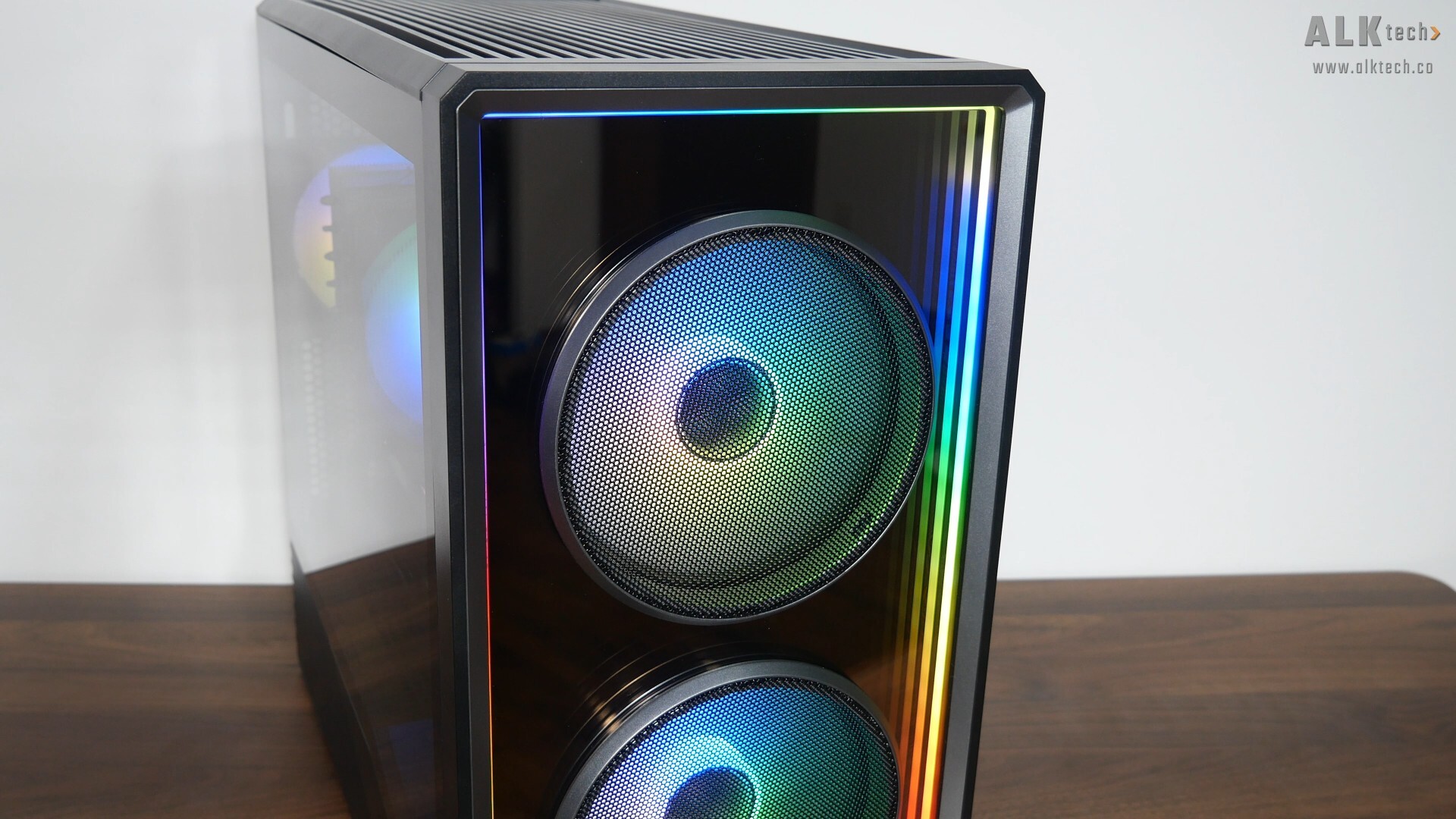 Lian Li Vector V150 INF Demo Build Aesthetic (2)