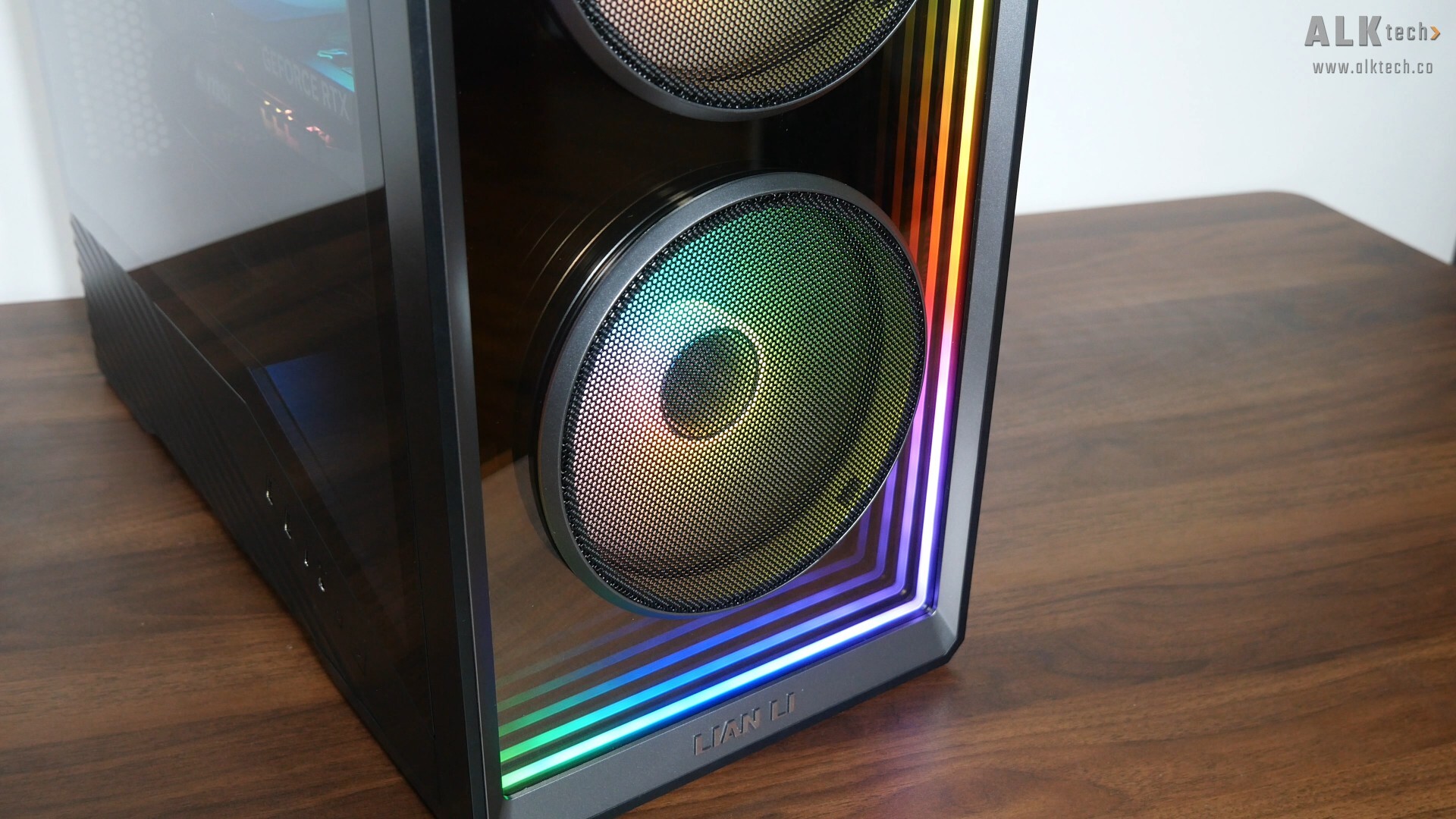 Lian Li Vector V150 INF Demo Build Aesthetic (3)