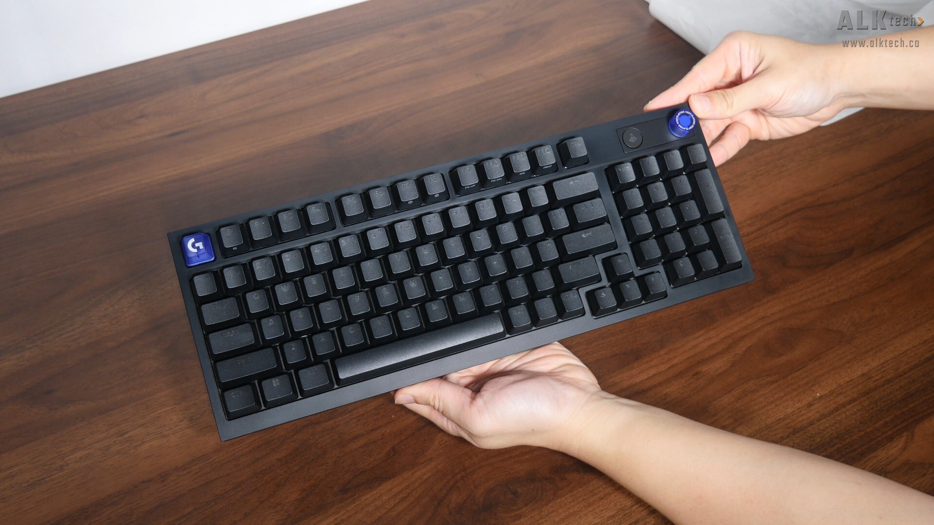 Logitech G316 X 98 Aesthetics (Front)
