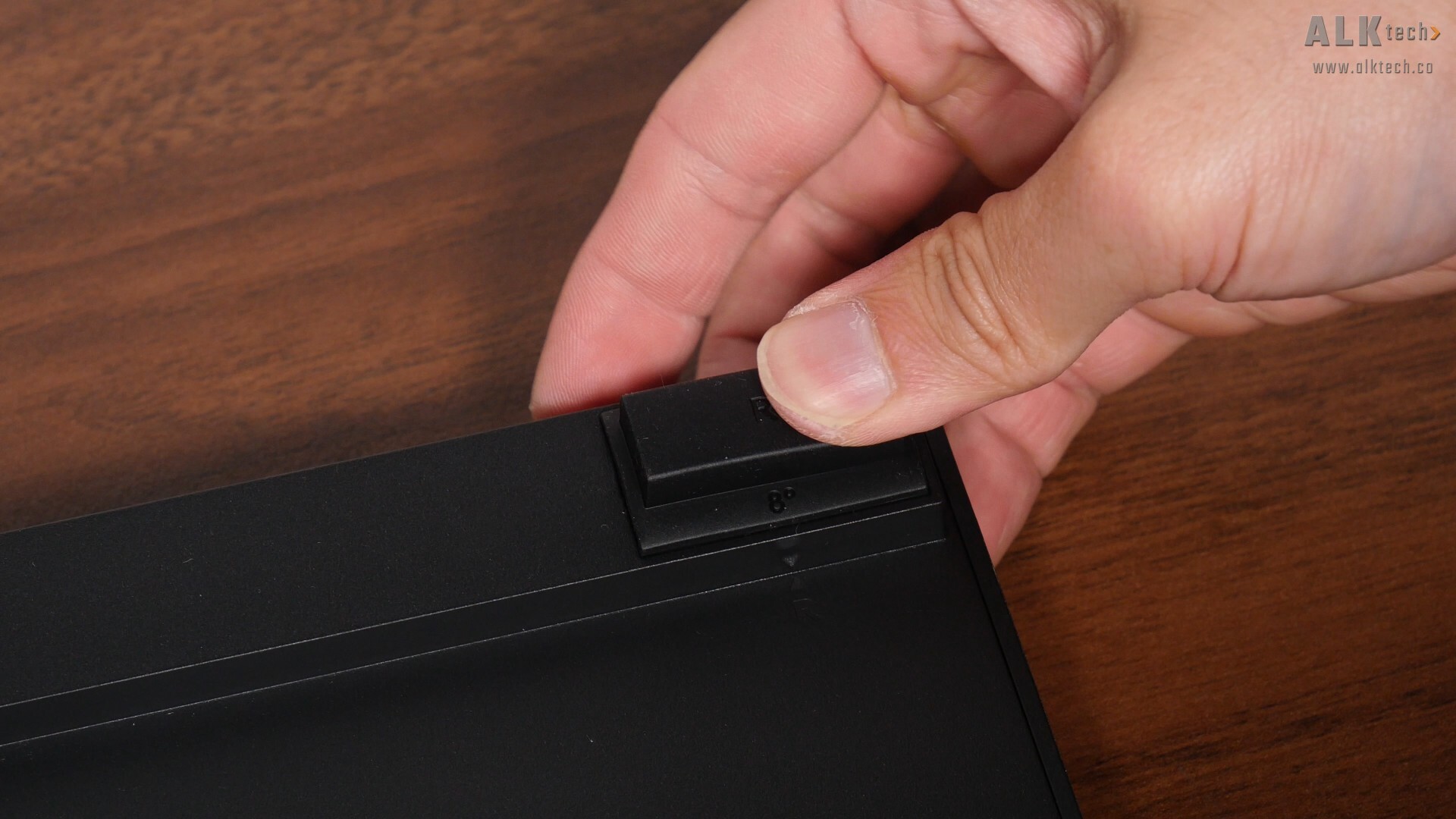 Logitech G316 X 98 Swappable Feet (2)