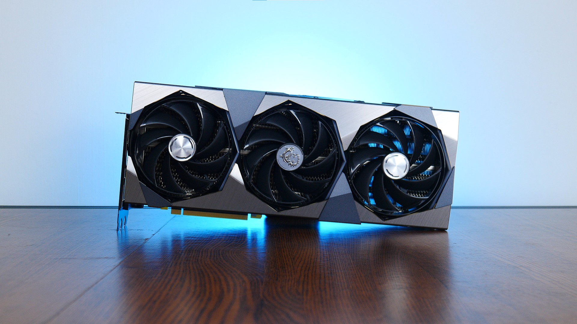 MSI GeForce RTX 4070 Ti SUPRIM X 12G Aesthetics (1)