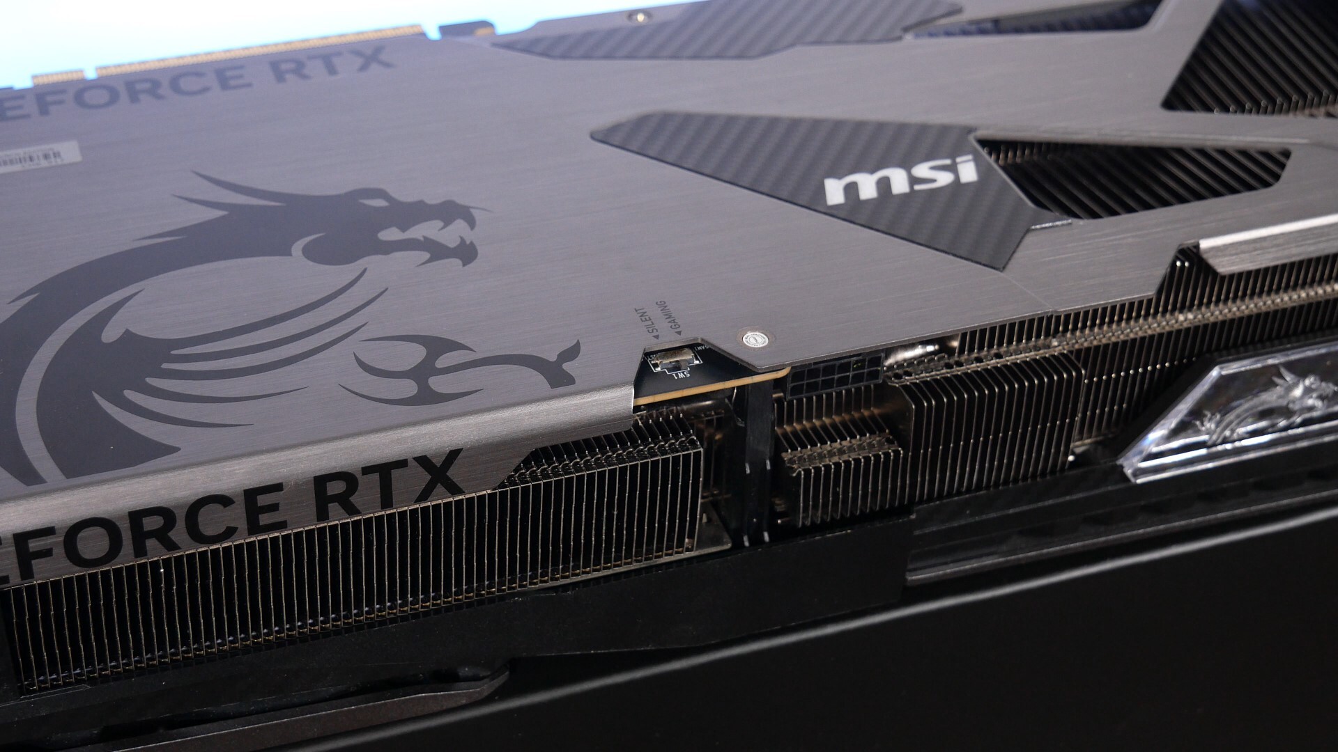 MSI GeForce RTX 5070 Ti 16G VANGUARD SOC LAUNCH EDITION BIOS Switch