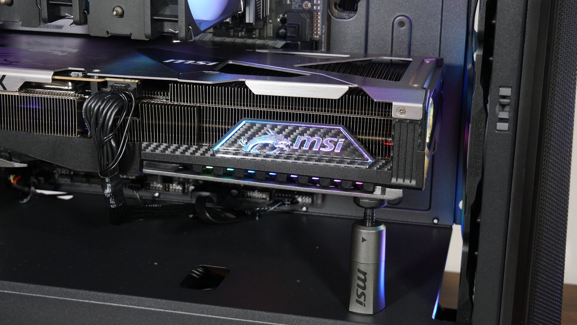 MSI GeForce RTX 5070 Ti 16G VANGUARD SOC LAUNCH EDITION Mystic Light RGB (1)