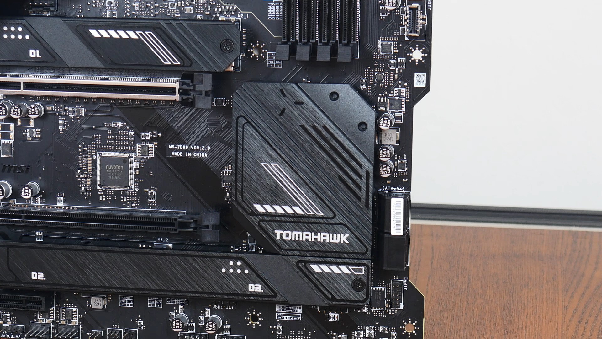 MSI MAG B760 TOMAHAWK WIFI Chipset Heatsink